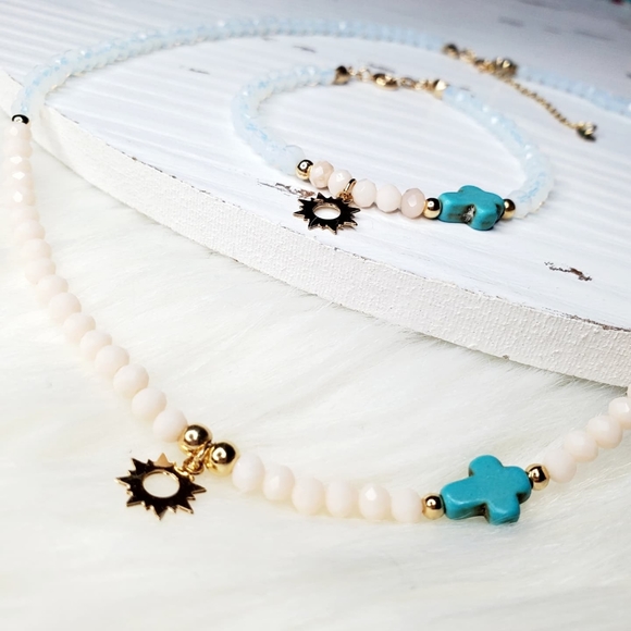 Czech Crystal necklace and bracelet set - Picture 6 of 6